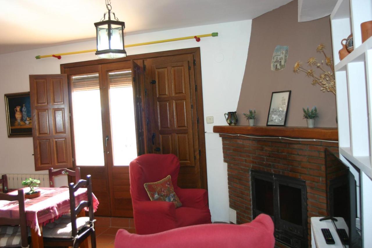 Apartamentos Y Casas Rurales Las Terrazas De La Alpujarra Bubión Esterno foto