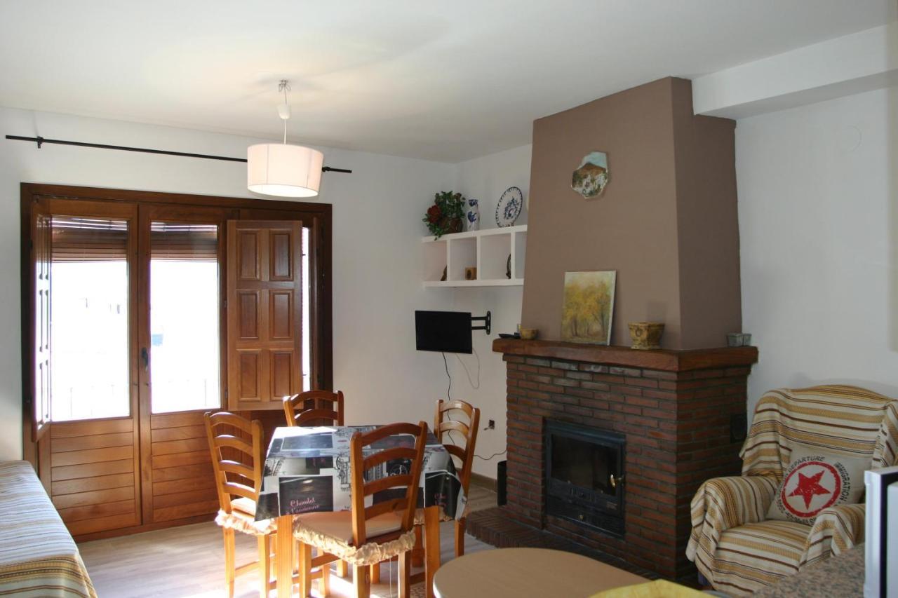 Apartamentos Y Casas Rurales Las Terrazas De La Alpujarra Bubión Esterno foto
