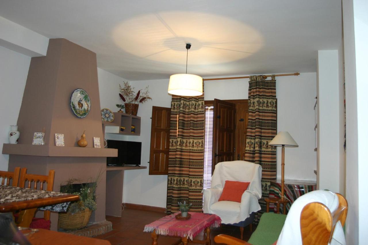 Apartamentos Y Casas Rurales Las Terrazas De La Alpujarra Bubión Esterno foto