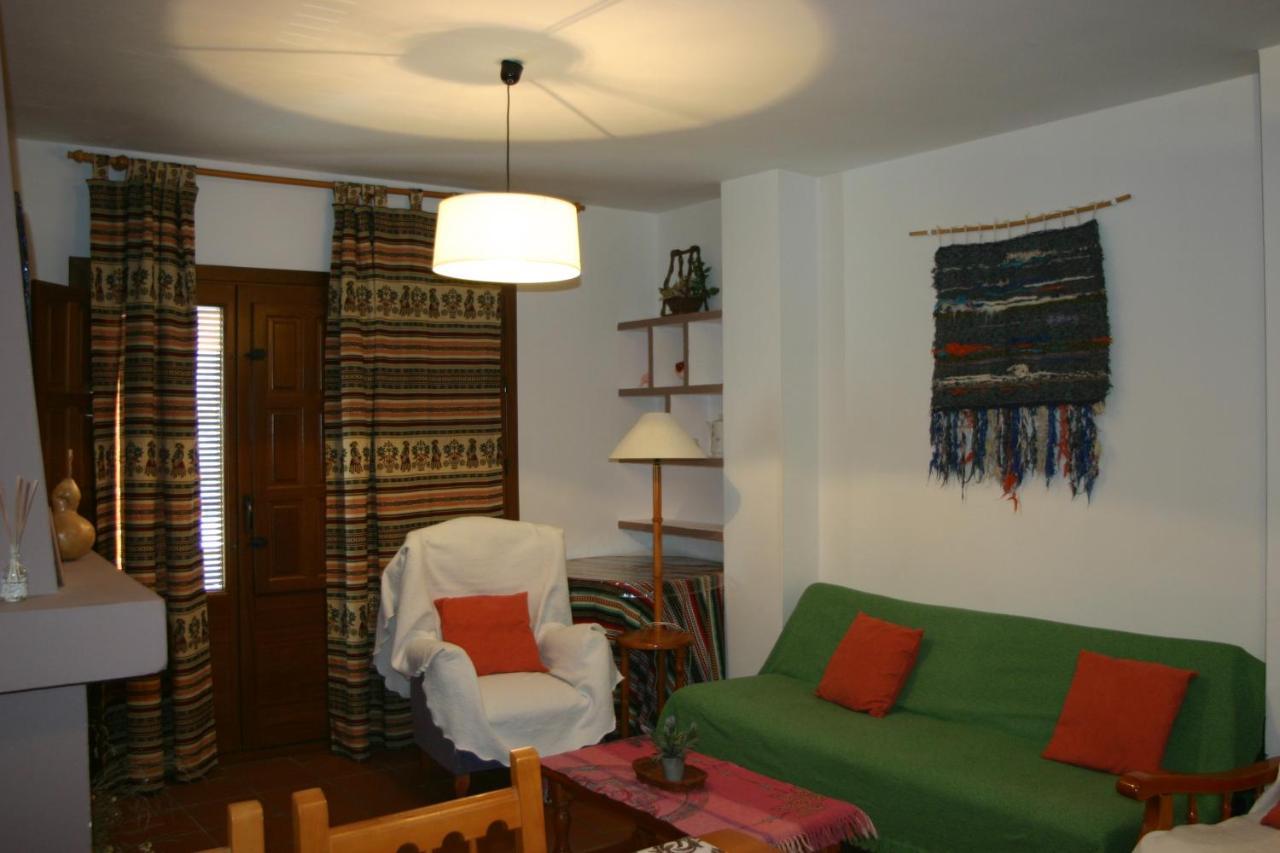 Apartamentos Y Casas Rurales Las Terrazas De La Alpujarra Bubión Esterno foto